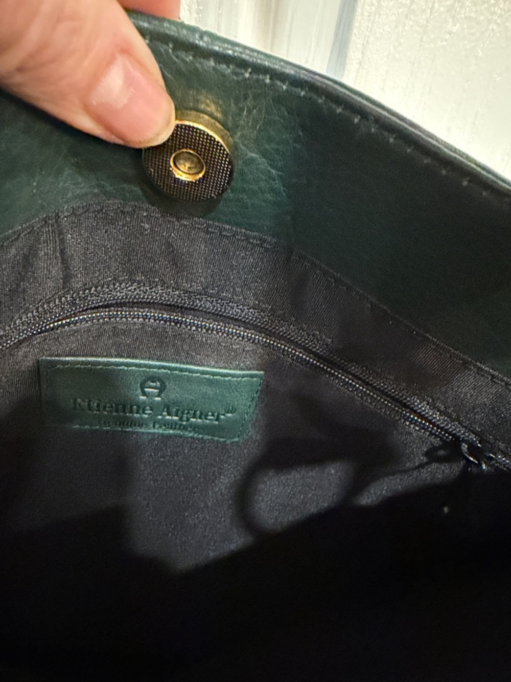 Elegant Green Shoulder Bag with Gold Ring Accents Etienne Aigner Vintage - Picture 9 of 9